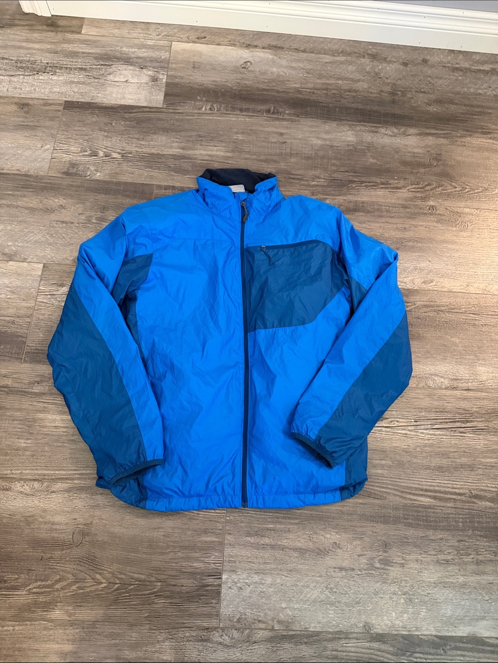 Men's Blue Lightweight Windbreaker Jacket